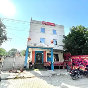 3* Hotel O Ganpati Agra